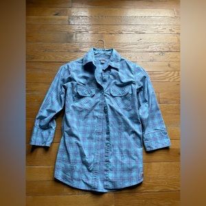 CARHARTT WOMENS SMALL BUTTON UP SHIRT, practically brand new, too small for me!